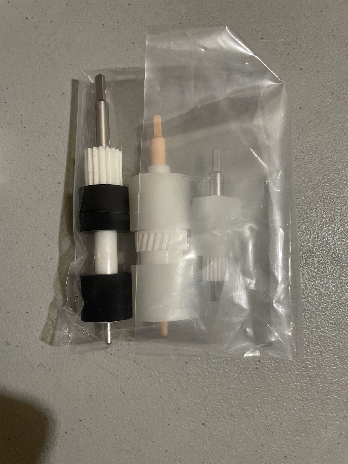 Xerox 008R13169 Feed Roller Kit, Brand New (Opened Box), Free Shipping